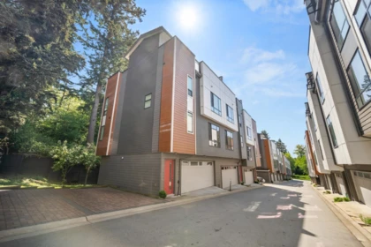 Backyard Photo of 173 16433 19 Avenue, Surrey, BC