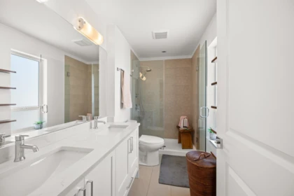 Entry Foyer Photo of 173 16433 19 Avenue, Surrey, BC