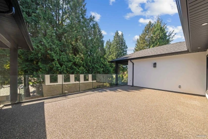 Hot Tub / Spa Photo of 13030 15 Avenue, Surrey, BC