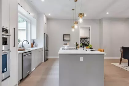 Breakfast Nook Photo of 24427 Jenewein Drive, Maple Ridge, BC