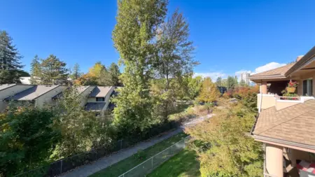 Office / Den Photo of 302 14980 101a Avenue, Surrey, BC