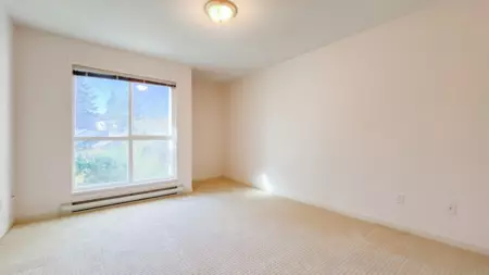 Walk-In Closet Photo of 302 14980 101a Avenue, Surrey, BC