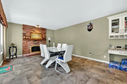 Bedroom 3 Photo of 15789 98a Avenue, Surrey, BC