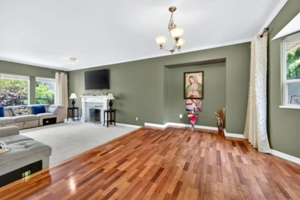 Kitchen Photo of 15789 98a Avenue, Surrey, BC