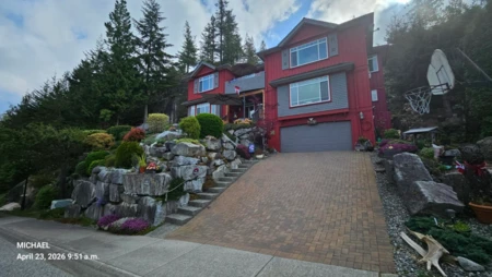 139 Furry Creek Drive, Furry Creek, BC, Furry Creek — Single Family Residence for sale