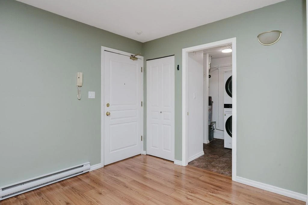Family Room Photo of 4 689 Park Road, Gibsons, BC