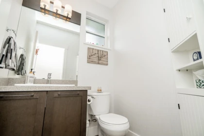 Primary Bathroom Photo of 20591 84th Avenue, Langley, BC