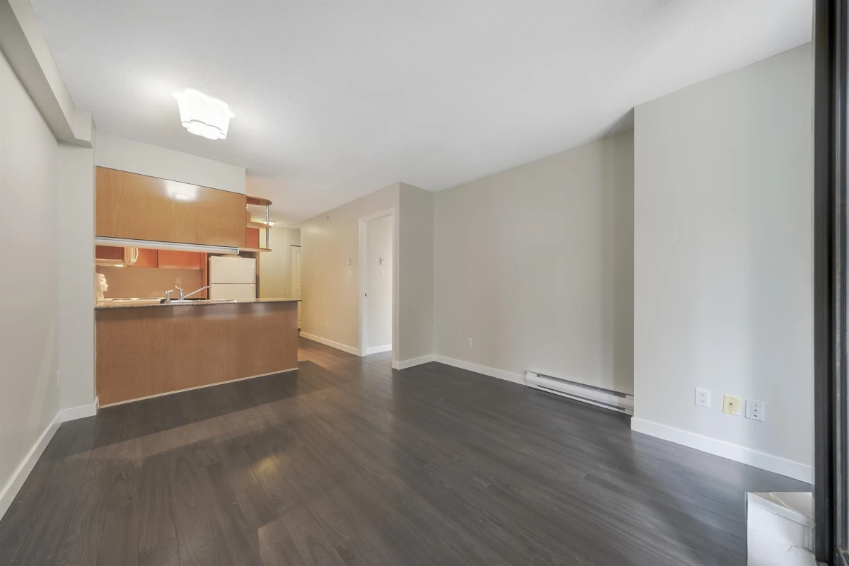 Dining Area Photo of 309 1189 Howe Street, Vancouver, BC