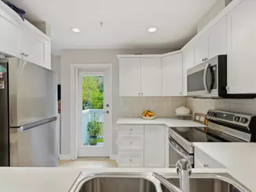 Breakfast Nook Photo of 11 2688 Mountain Highway, North Vancouver, BC