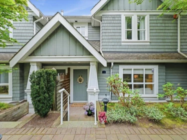 11 2688 Mountain Highway, North Vancouver, BC, North Vancouver — Townhouse for sale
