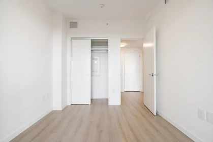 Entry Foyer Photo of 1706 10333 133 Street, Surrey, BC