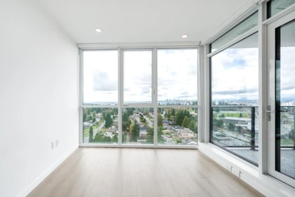 Powder Room Photo of 1706 10333 133 Street, Surrey, BC