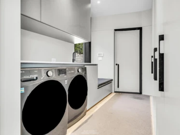 Guest Bathroom Photo of 366 W 22nd Avenue, Vancouver, BC