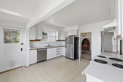 Breakfast Nook Photo of 1013 Duchess Avenue, West Vancouver, BC