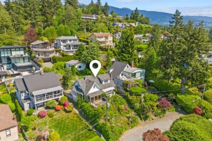 Outdoor Deck Photo of 1013 Duchess Avenue, West Vancouver, BC