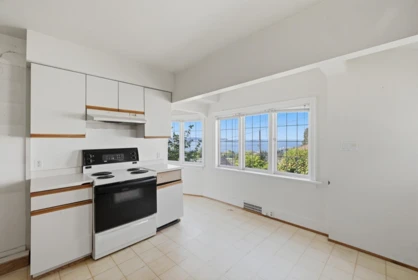 Primary Bedroom Photo of 1013 Duchess Avenue, West Vancouver, BC