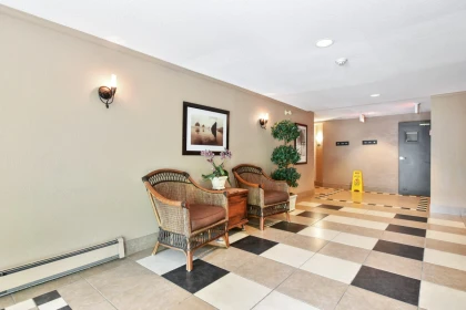Hallway Photo of 203 2700 Mccallum Road, Abbotsford, BC