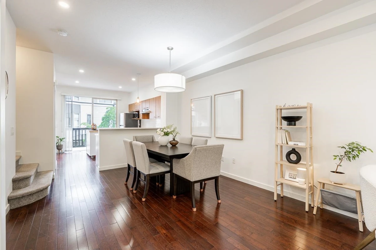 Dining Area Photo of 8 100 Klahanie Drive, Port Moody, BC