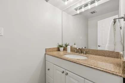 Backyard Photo of 1256 Eastview Road, North Vancouver, BC