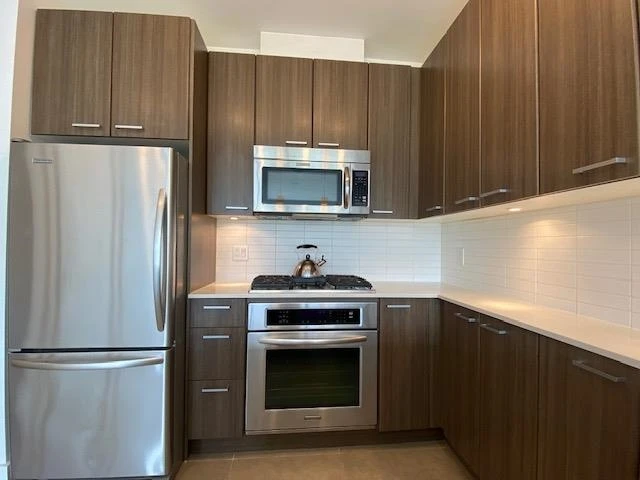 Dining Area Photo of 2701 2955 Atlantic Avenue, Coquitlam, BC