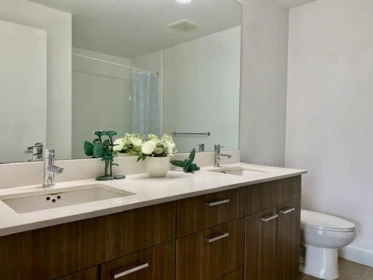 Kitchen Island Photo of 2701 2955 Atlantic Avenue, Coquitlam, BC