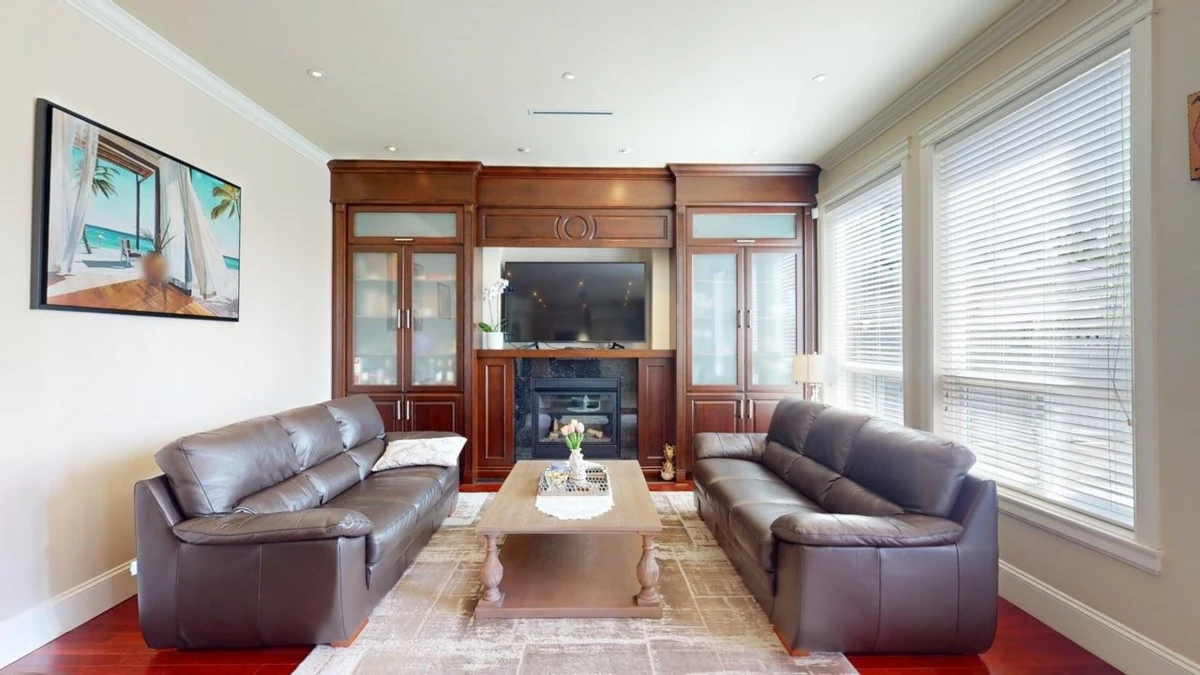 Dining Area Photo of 1010 Edinburgh Street, New Westminster, BC