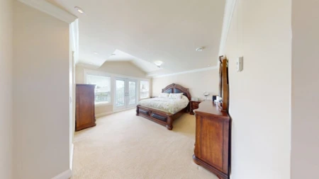 Entry Foyer Photo of 1010 Edinburgh Street, New Westminster, BC