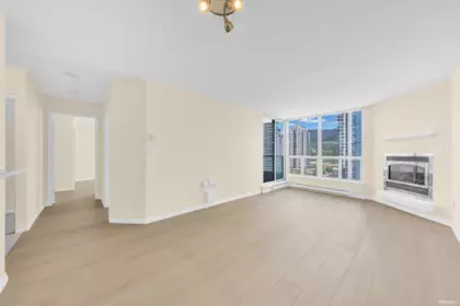 1505 1148 Heffley Crescent, Coquitlam, BC, Coquitlam — Apartment/Condo for sale
