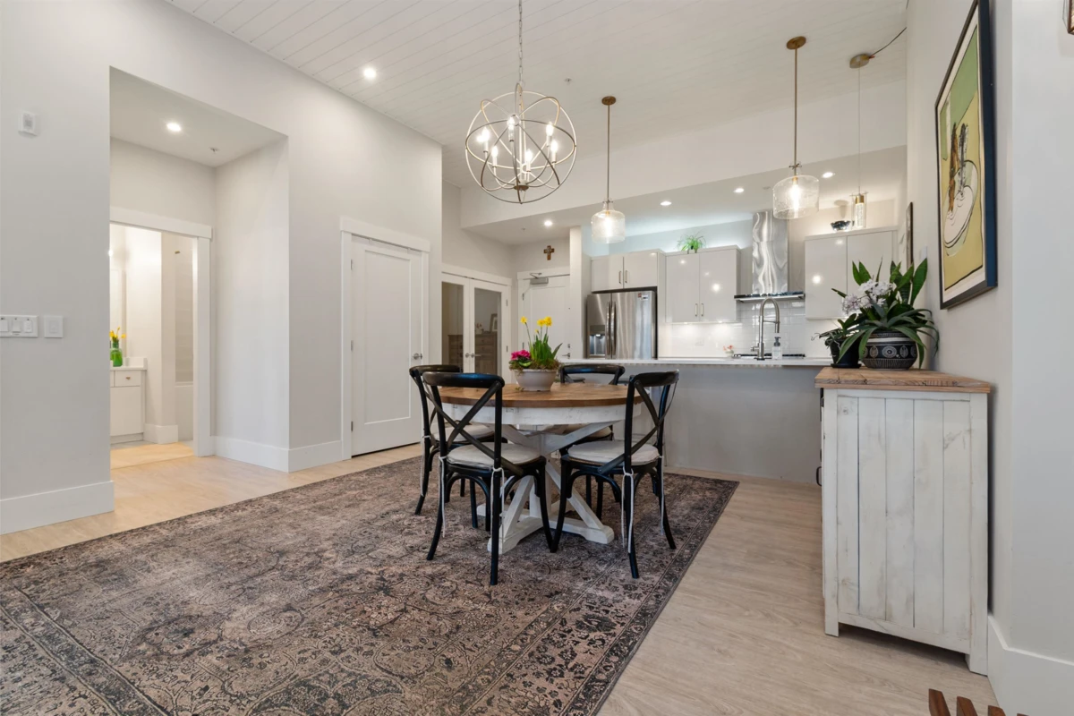 Dining Area Photo of 601 45745 Watson Road, Chilliwack, BC