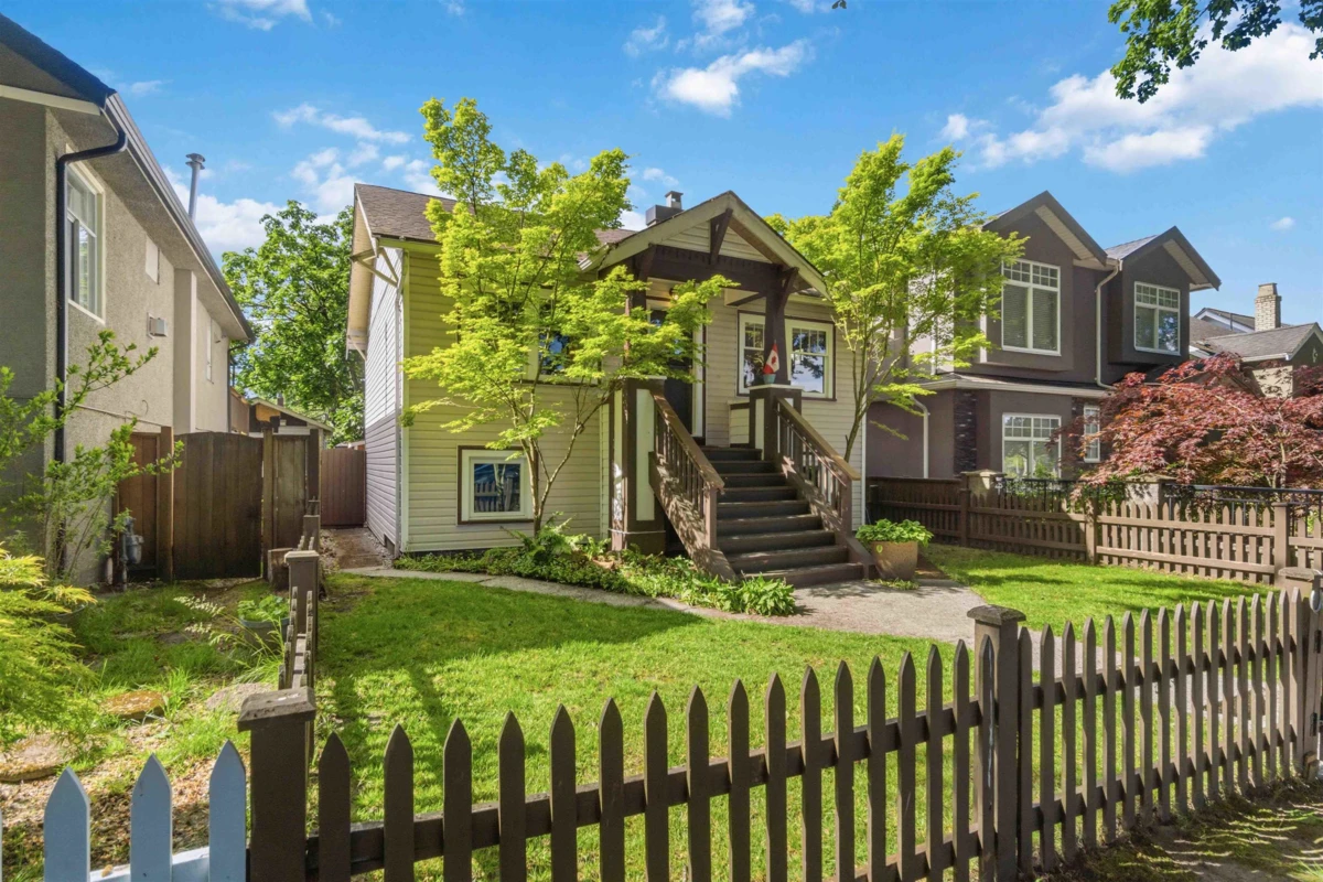 Exterior Rear Photo of 2628 William Street, Vancouver, BC