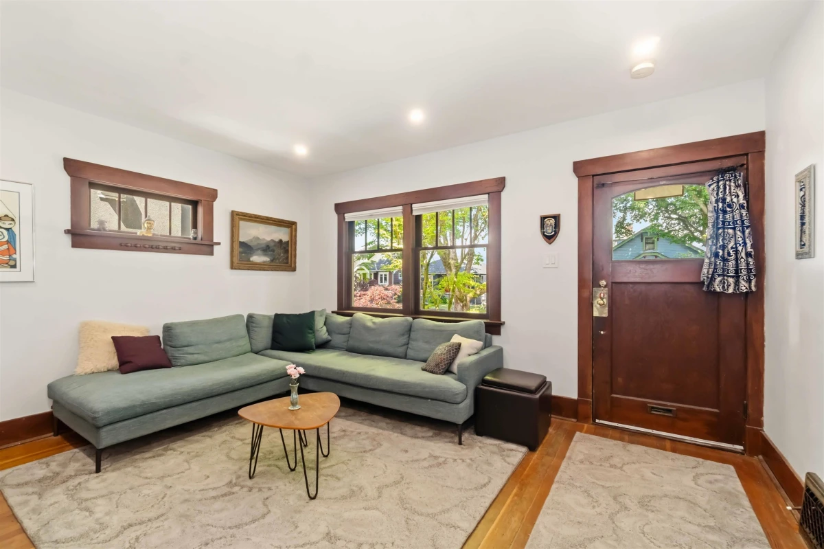 Family Room Photo of 2628 William Street, Vancouver, BC