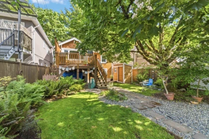 Garden / Landscaping Photo of 2628 William Street, Vancouver, BC