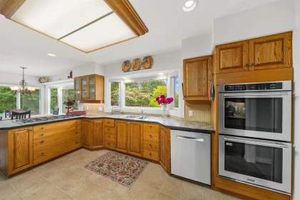 Laundry Room Photo of 8054 Sykes Street, Mission, BC