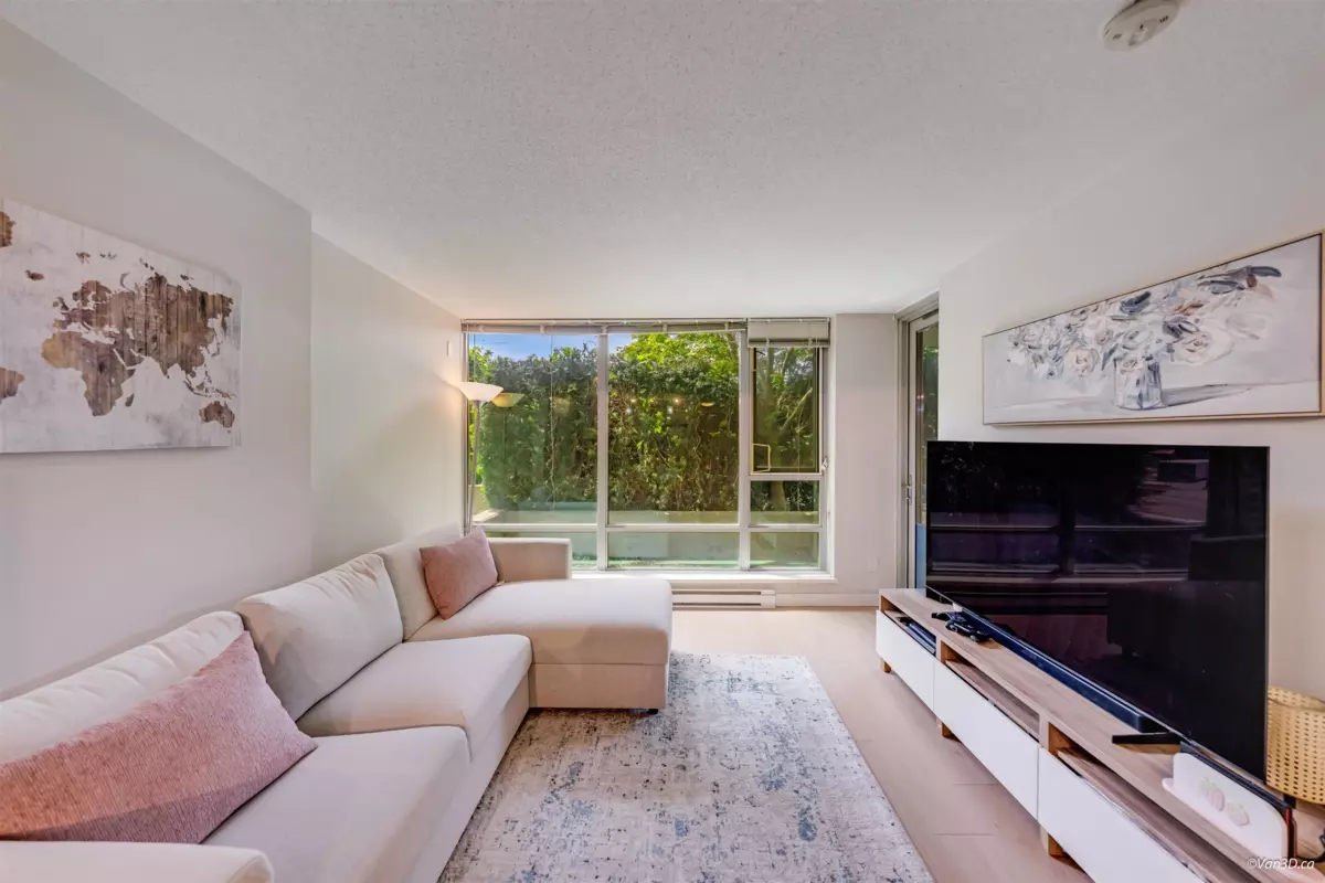 Family Room Photo of 503 6733 Buswell Street, Richmond, BC