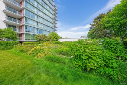 Front Yard Photo of 503 6733 Buswell Street, Richmond, BC