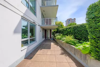 Staircase Photo of 503 6733 Buswell Street, Richmond, BC