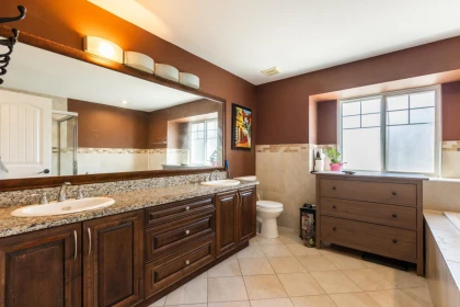 Laundry Room Photo of 9766 160a Street, Surrey, BC