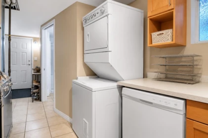 Basement Recreation Room Photo of 46573 Elgin Drive, Chilliwack, BC