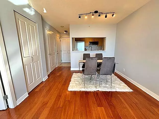 Living Room Photo of 1401 3660 Vanness Avenue, Vancouver, BC