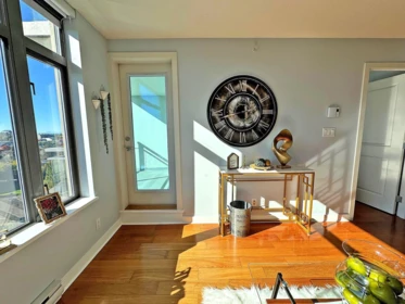 Kitchen Island Photo of 1401 3660 Vanness Avenue, Vancouver, BC