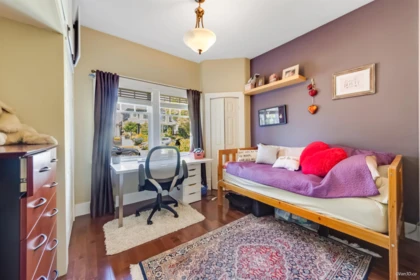 Powder Room Photo of 836 W 68th Avenue, Vancouver, BC