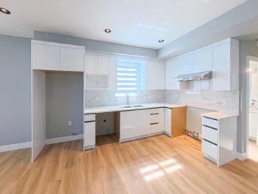 Kitchen Photo of 2 2557 W King Edward Avenue, Vancouver, BC