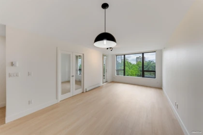 Hallway Photo of 408 7138 Collier Street, Burnaby, BC