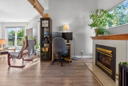 Basement Recreation Room Photo of 302 2429 Hawthorne Avenue, Port Coquitlam, BC