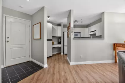 302 2429 Hawthorne Avenue, Port Coquitlam, BC, Port Coquitlam — Apartment/Condo for sale