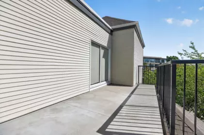 Garden / Landscaping Photo of 302 2429 Hawthorne Avenue, Port Coquitlam, BC