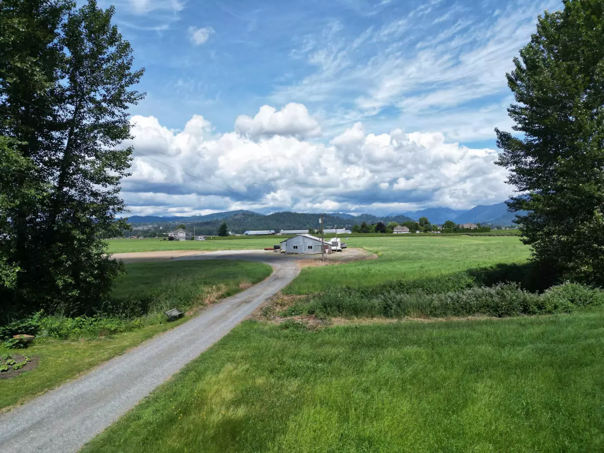 Family Room Photo of 34561 Fore Road, Abbotsford, BC