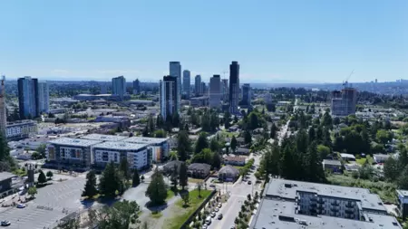 Swimming Pool Photo of 304 13963 105 Boulevard, Surrey, BC