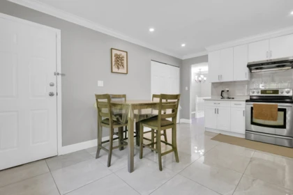 Kitchen Photo of 30891 Sandpiper Place, Abbotsford, BC
