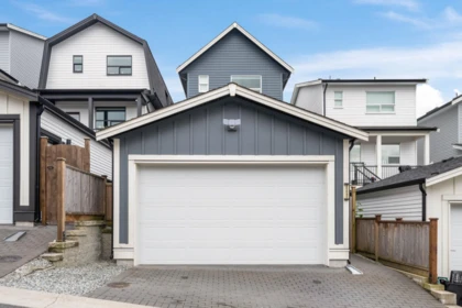 Fitness Center Photo Near 25097 112 Avenue, Maple Ridge, BC
